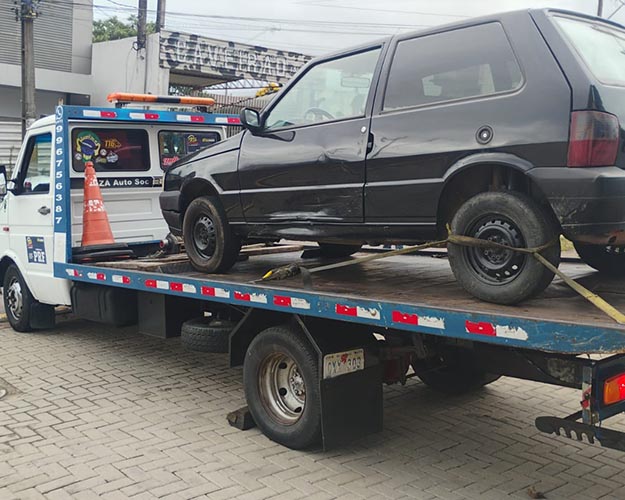 Moura Guinchos Fazenda Rio Grande (41) 99675-6387 Zaza Guincho