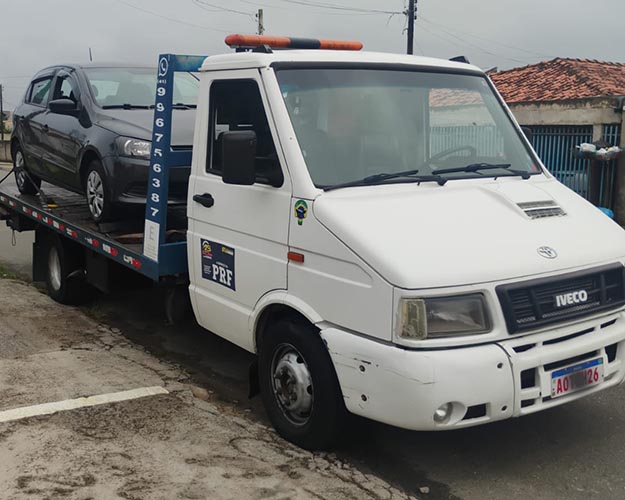 Moura Guinchos Fazenda Rio Grande (41) 99675-6387 Zaza Guincho